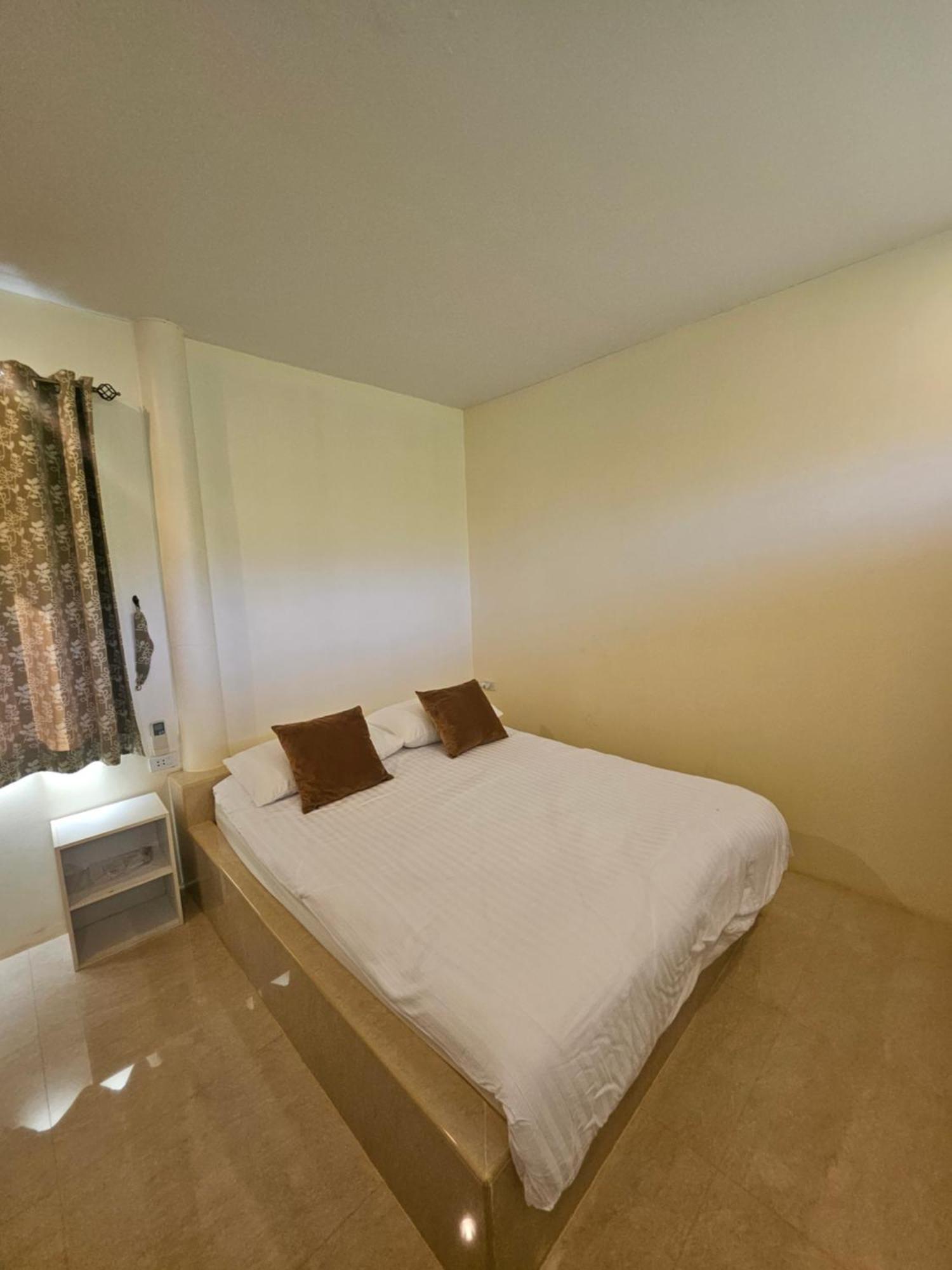 Khaoyaitriplefive Bed & Breakfast Ban Thung Sawang Bagian luar foto