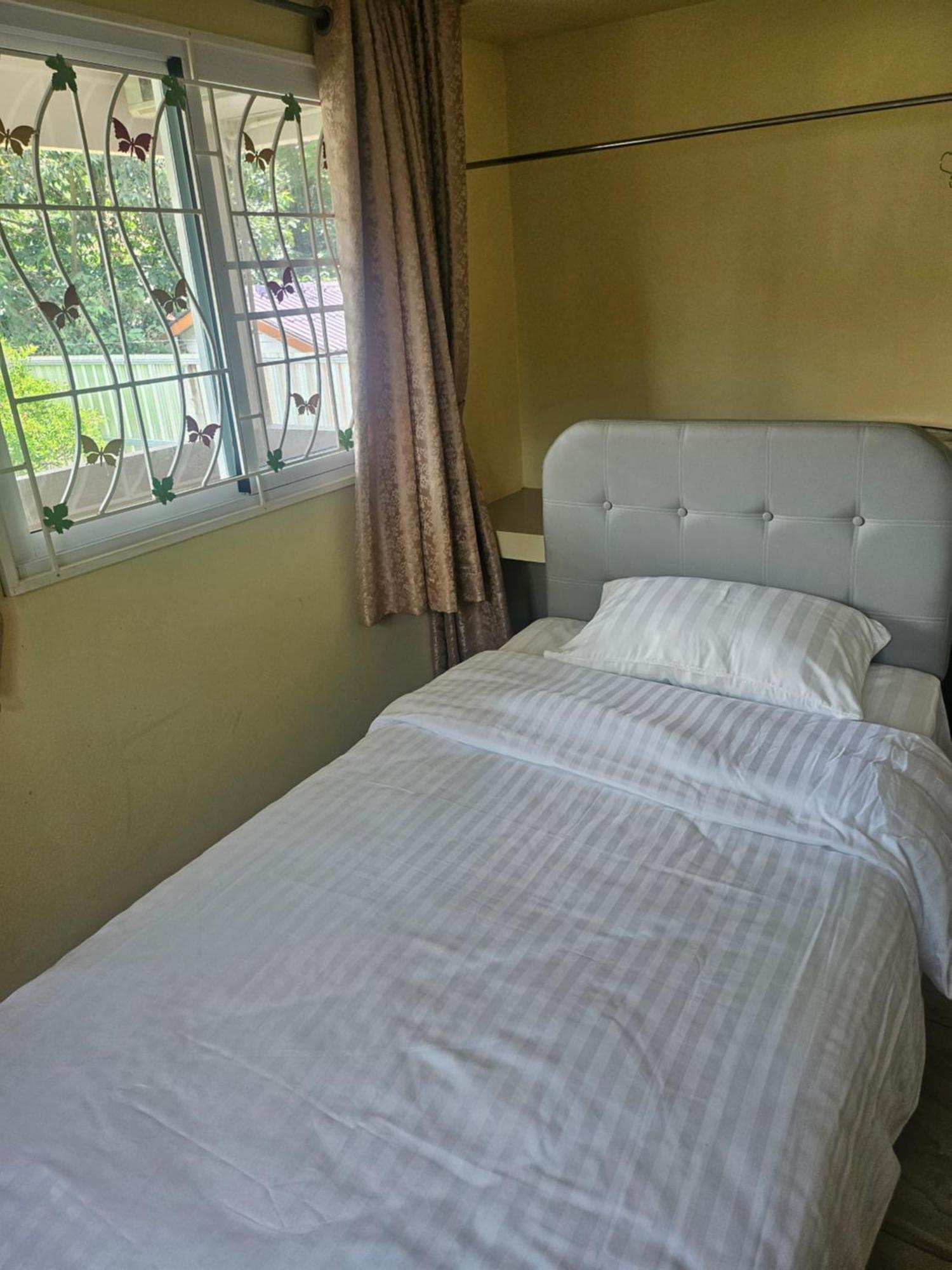 Khaoyaitriplefive Bed & Breakfast Ban Thung Sawang Bagian luar foto