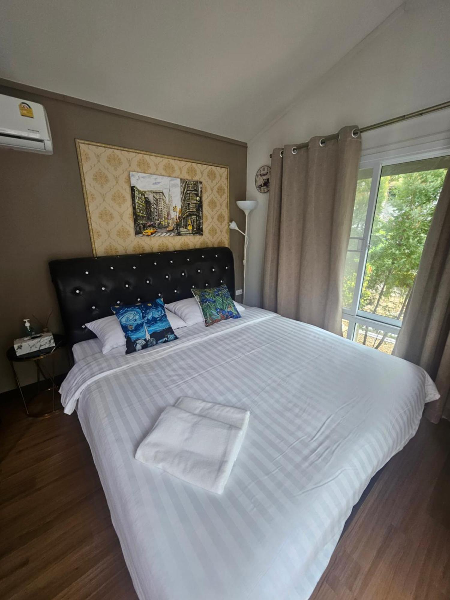 Khaoyaitriplefive Bed & Breakfast Ban Thung Sawang Bagian luar foto